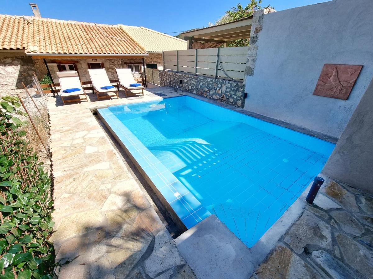 Villa Karya Boutique Mansion à Kariá Extérieur photo