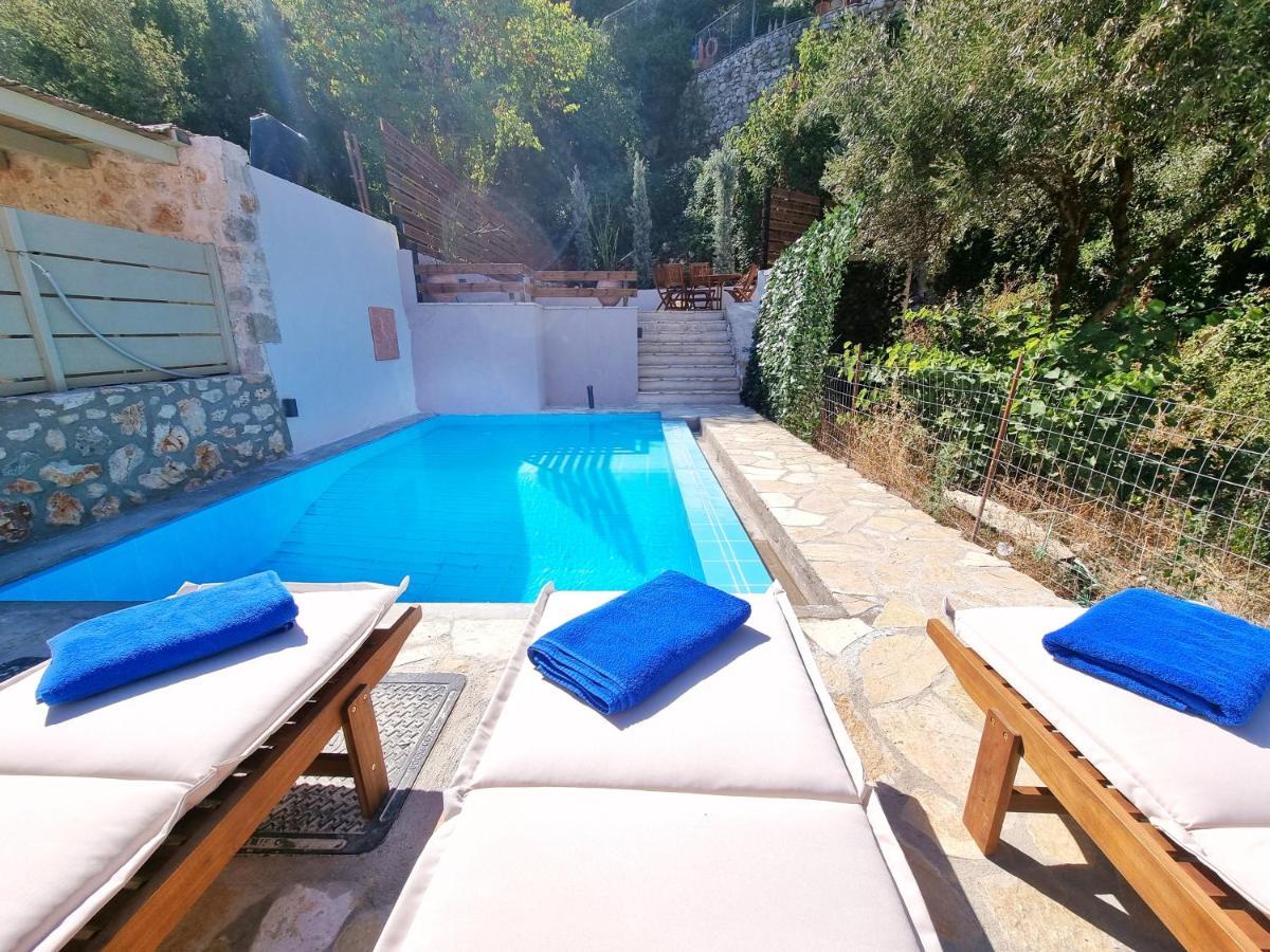 Villa Karya Boutique Mansion à Kariá Extérieur photo