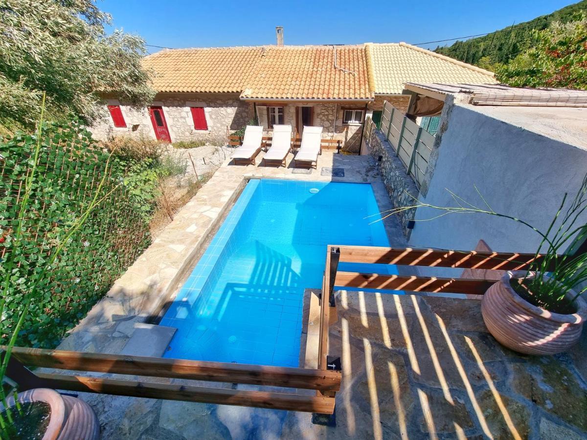 Villa Karya Boutique Mansion à Kariá Extérieur photo